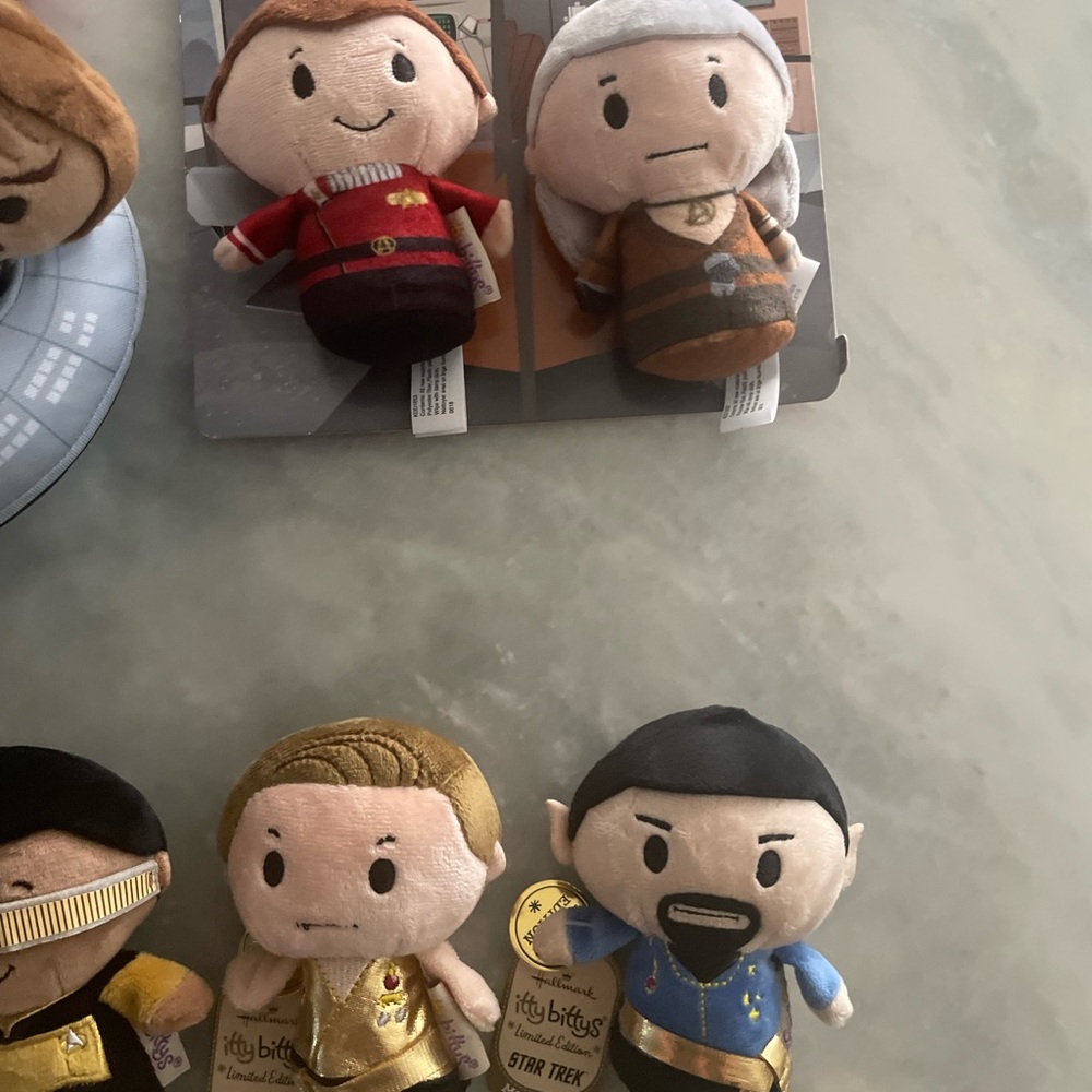 Hallmark itty bittys Star Trek plush toys U.S.S. Enterprise NCC-1701-D Rare HTF - Picture 5 of 13